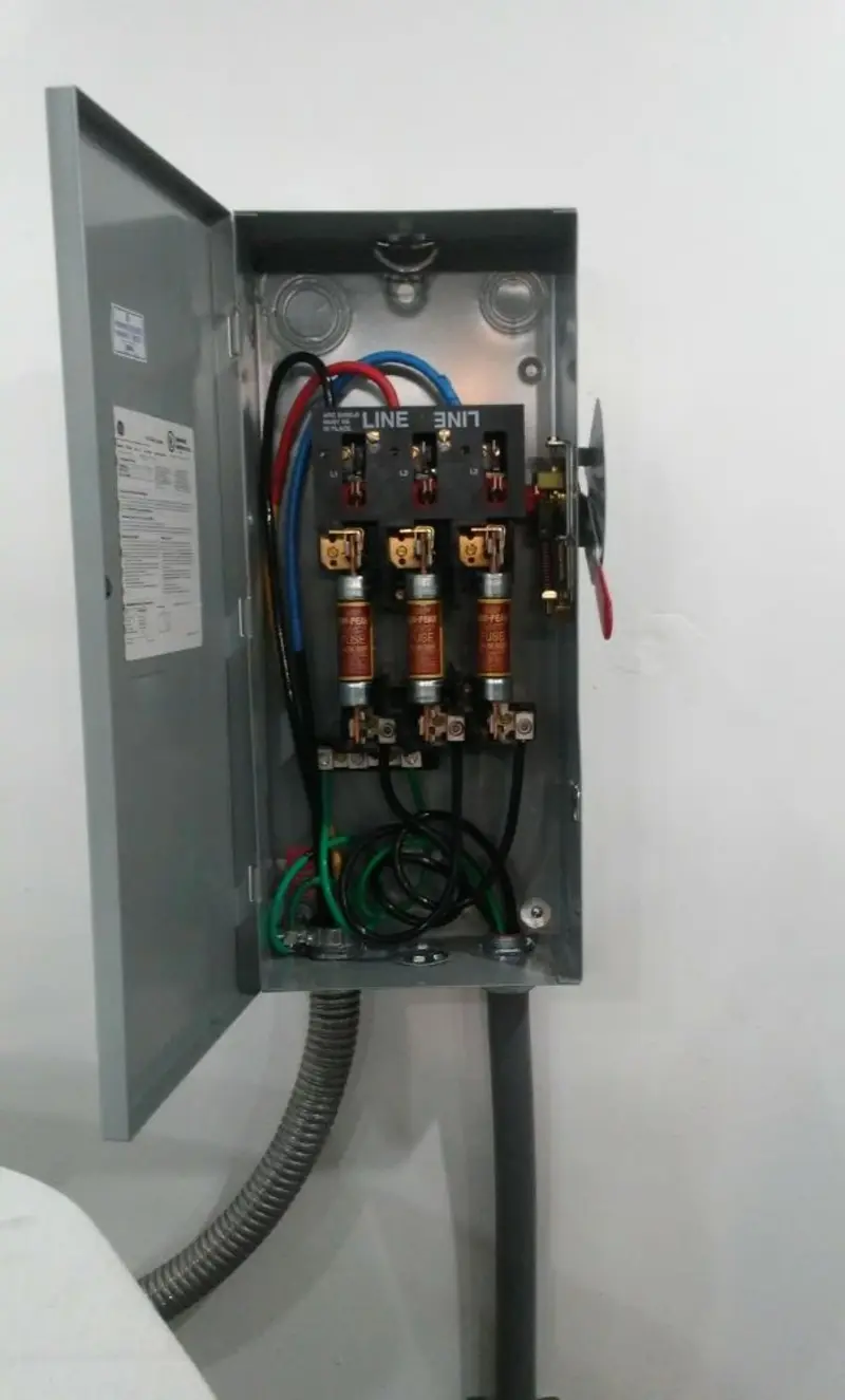 Three-phase disconnect switch installed for Electrical Wiring & Rewiring in Arbuckle